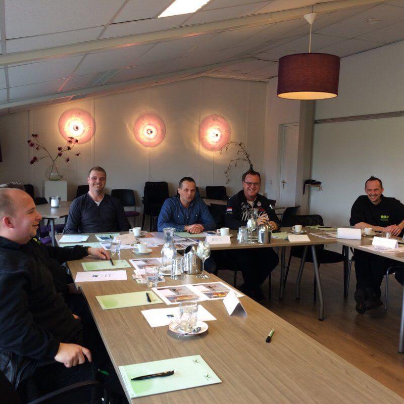 8 medewerkers geslaagd voor training Hospitality